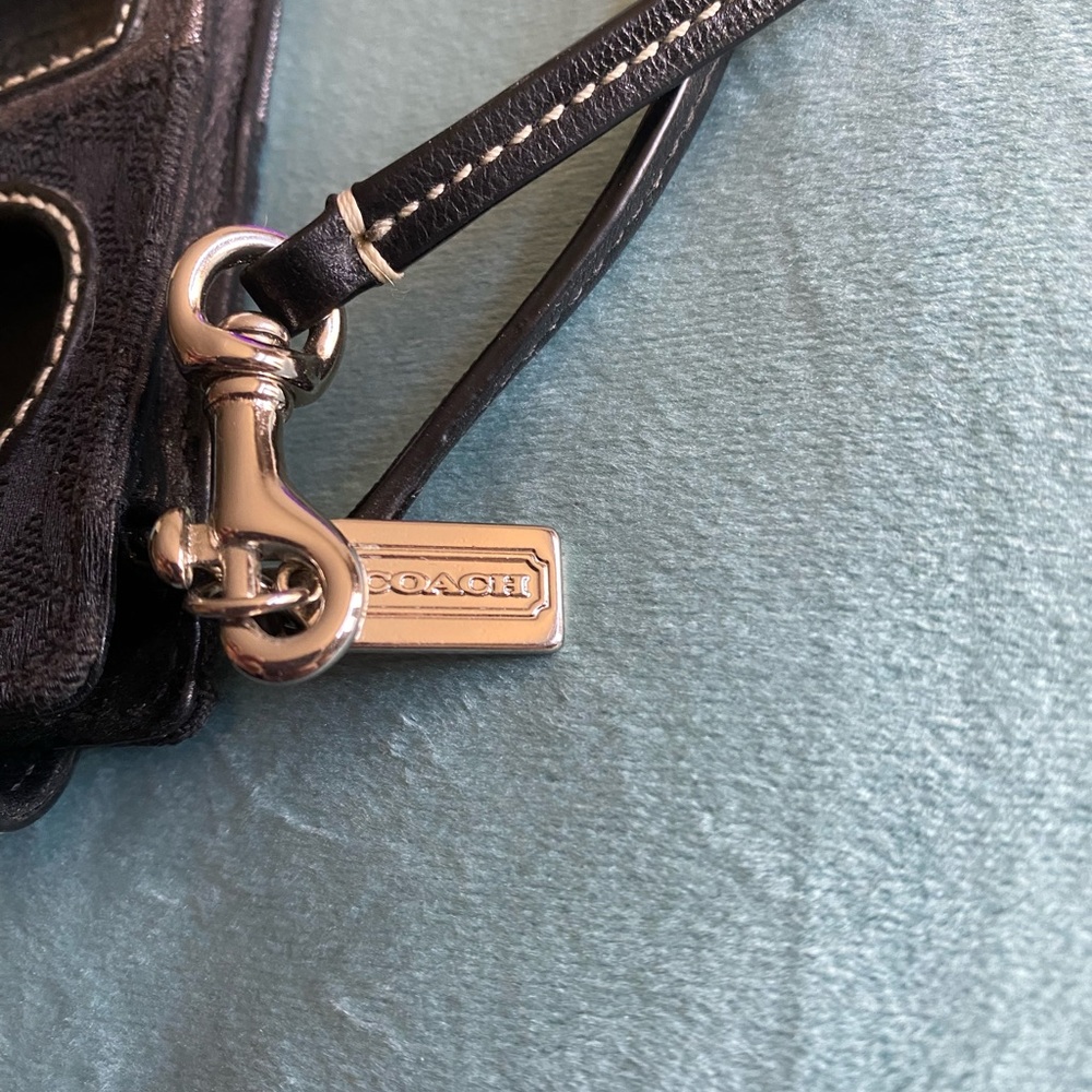 Coach IPod Nano Case - Picture 4 of 4